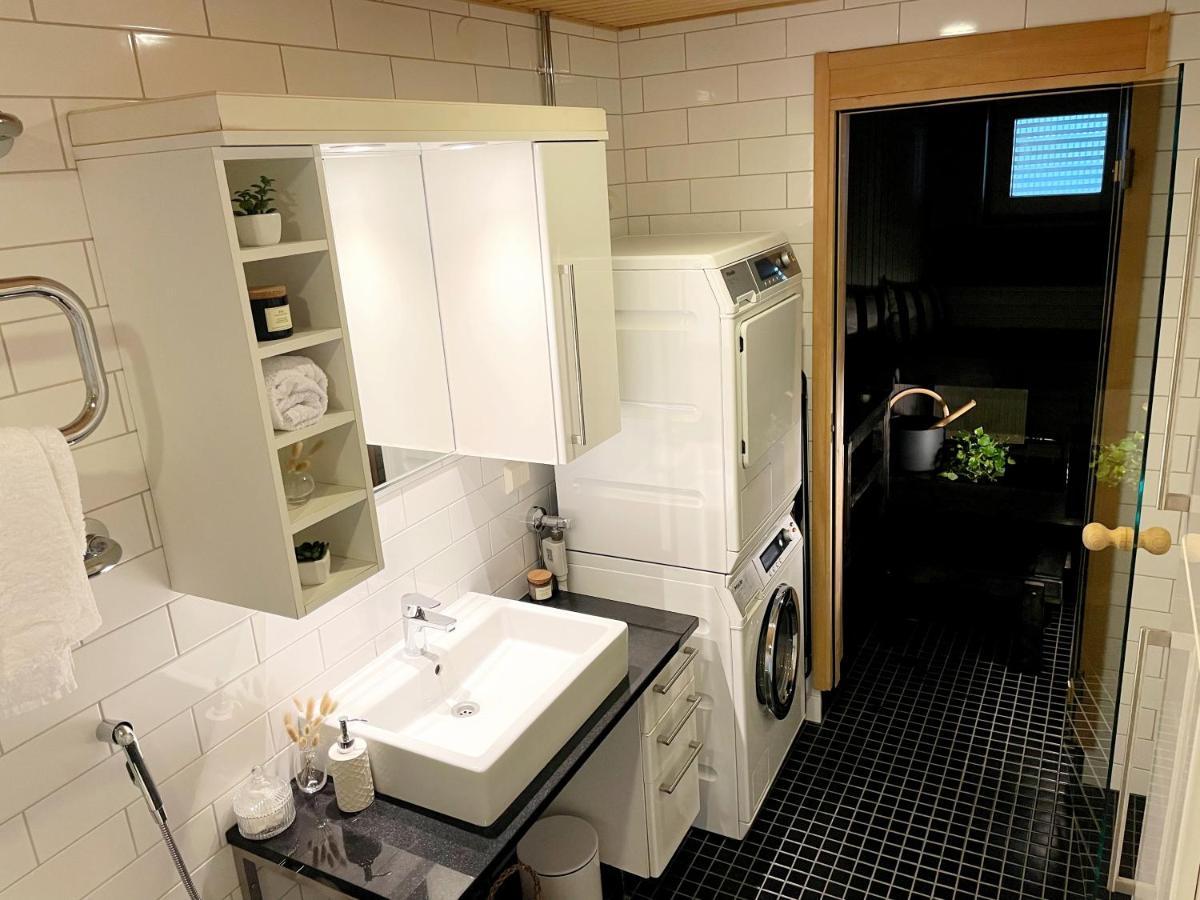 2Ndhomes Unique And Luxury Kamppi Center Apartment With Sauna And Big Terrace Helsinki Kültér fotó